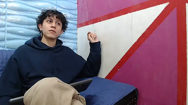 Snapshot of Felipe_Browns chatting on January 5, 2025, 1:26 pm Felipe Browns online show from January 5, 2025, 1:26 pm