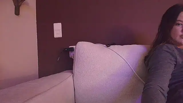 Snapshot of Nina24 chatting on October 24, 2025, 8:05 pm Nina24 online show from October 24, 2025, 8:05 pm