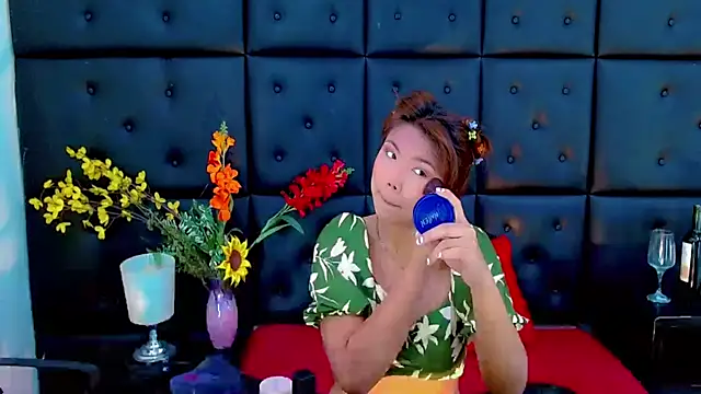 Isalombardi online show from February 10, 2026, 2:59 am