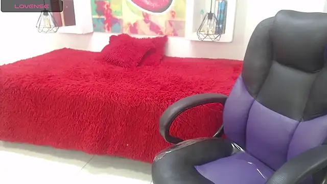 sexy lady 0 online show from November 3, 2025, 11:55 am