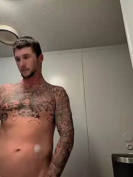 Snapshot of jtw14 chatting on October 24, 2025, 12:23 pm jtw14 online show from October 24, 2025, 12:23 pm