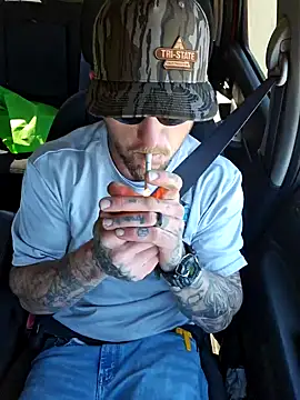 Snapshot of jtw14 chatting on October 31, 2025, 3:57 pm jtw14 online show from October 31, 2025, 3:57 pm