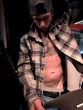 Snapshot of jtw14 chatting on November 18, 2025, 10:31 am jtw14 online show from November 18, 2025, 10:31 am