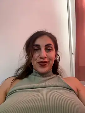 EmaSkyes online show from October 16, 2025, 7:42 am