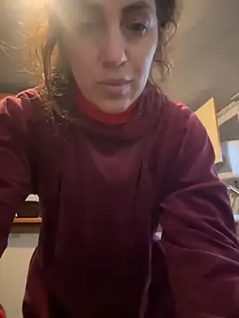 EmaSkyes online show from December 1, 2025, 2:11 pm