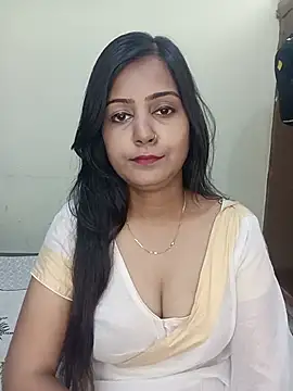 Snapshot of Miss-Riyasingh chatting on May 17, 2026, 4:32 am Miss-Riyasingh online show from May 17, 2026, 4:32 am