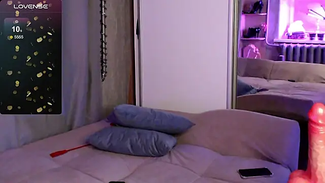 Snapshot of Carrie_Moonshine chatting on February 26, 2025, 9:37 pm Carrie Moonshine online show from February 26, 2025, 9:37 pm