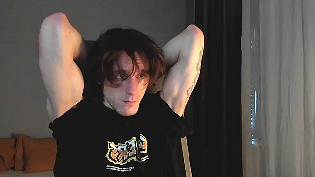 Snapshot of misterhult chatting on December 4, 2024, 8:34 am misterhult online show from December 4, 2024, 8:34 am