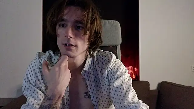 Snapshot of misterhult chatting on January 23, 2025, 5:31 pm misterhult online show from January 23, 2025, 5:31 pm