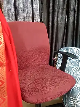 Snapshot of kaamuk_shweta chatting on March 7, 2025, 8:13 am kaamuk shweta online show from March 7, 2025, 8:13 am