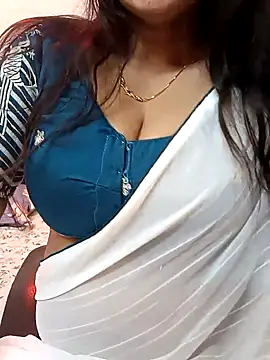 Snapshot of kaamuk_shweta chatting on March 12, 2025, 5:13 am kaamuk shweta online show from March 12, 2025, 5:13 am