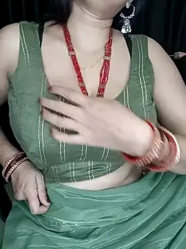 Snapshot of kaamuk_shweta chatting on October 16, 2025, 5:14 pm kaamuk shweta online show from October 16, 2025, 5:14 pm