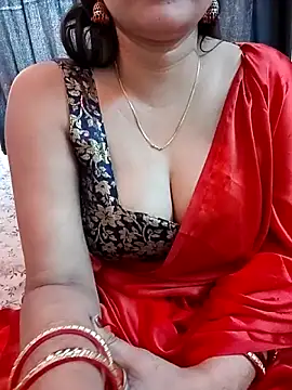 Snapshot of kaamuk_shweta chatting on October 17, 2025, 5:32 am kaamuk shweta online show from October 17, 2025, 5:32 am