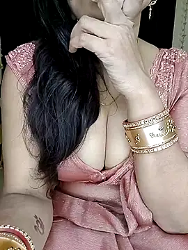 Snapshot of kaamuk_shweta chatting on November 6, 2025, 2:51 pm kaamuk shweta online show from November 6, 2025, 2:51 pm