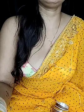 Snapshot of kaamuk_shweta chatting on November 8, 2025, 11:36 pm kaamuk shweta online show from November 8, 2025, 11:36 pm