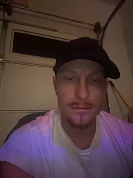 bigred0808 online show from January 17, 2026, 8:52 am