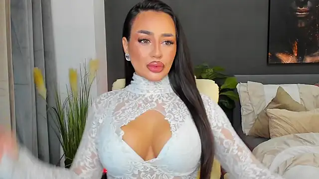 Snapshot of Sonia__Rey chatting on November 11, 2025, 5:24 pm Sonia Rey online show from November 11, 2025, 5:24 pm