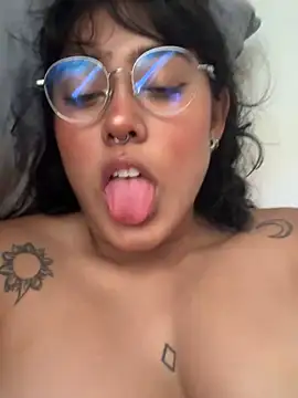 Snapshot of pawmistry chatting on March 14, 2025, 7:55 pm pawmistry online show from March 14, 2025, 7:55 pm