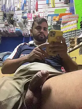 Sheik z o online show from March 25, 2026, 6:47 pm