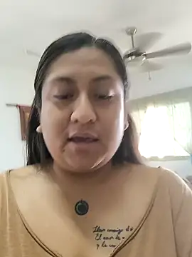Snapshot of EmpaticBolillo chatting on October 1, 2025, 2:12 pm EmpaticBolillo online show from October 1, 2025, 2:12 pm