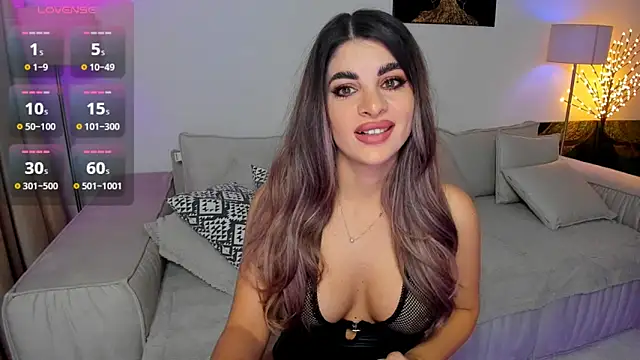 Queenofyouredreams online show from December 6, 2024, 10:52 pm