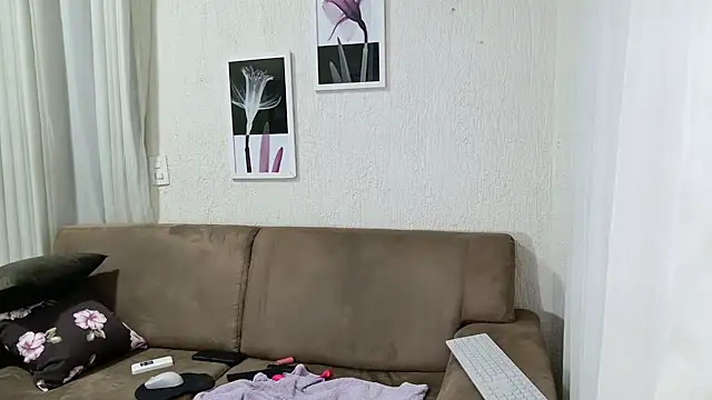 Blue butterfly online show from January 26, 2025, 1:20 am