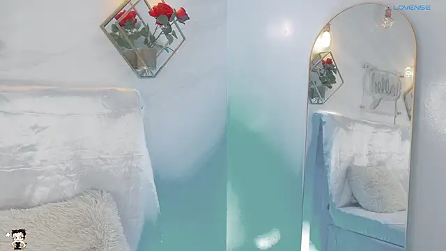 Snapshot of _Rouse_v chatting on October 7, 2025, 1:52 pm Rouse v online show from October 7, 2025, 1:52 pm