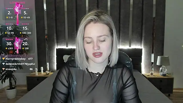 Snapshot of _Sarah_Soul_ chatting on December 18, 2024, 4:20 am Sarah Soul online show from December 18, 2024, 4:20 am