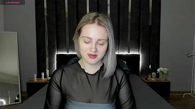 Snapshot of _Sarah_Soul_ chatting on February 13, 2025, 12:57 am Sarah Soul online show from February 13, 2025, 12:57 am