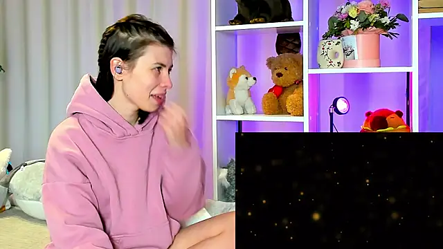 callmetori online show from December 4, 2024, 3:21 pm