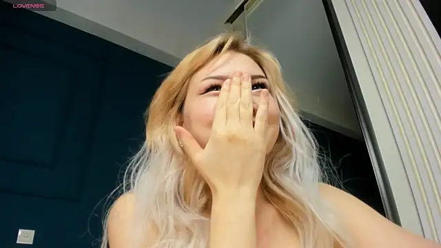 Xiao Mei  online show from December 11, 2024, 1:49 pm