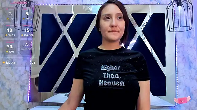  alaia collway  online show from December 3, 2024, 3:22 pm