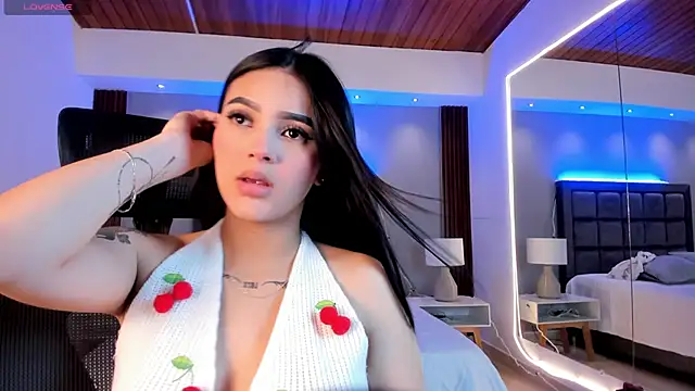 Snapshot of Tifanny_Jhoson chatting on September 17, 2025, 10:22 pm Tifanny Jhoson online show from September 17, 2025, 10:22 pm