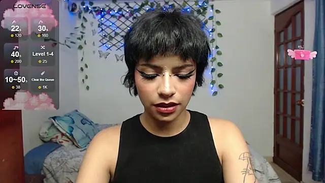 Snapshot of kathina_t chatting on September 22, 2025, 8:55 pm kathina t online show from September 22, 2025, 8:55 pm