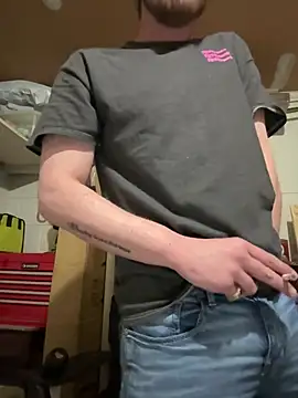 BigJohnson06 online show from April 13, 2026, 10:43 am