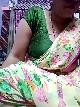 jiyahot1432 online show from February 11, 2025, 10:26 am