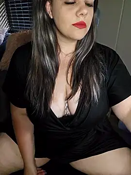 Snapshot of CheekyCurvesSA chatting on January 13, 2026, 12:54 pm CheekyCurvesSA online show from January 13, 2026, 12:54 pm