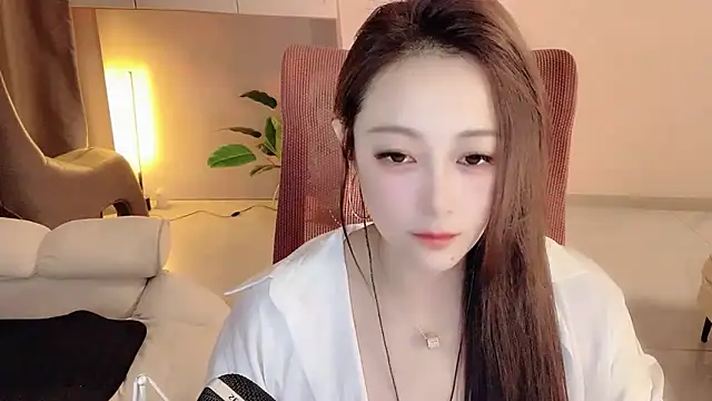 Snapshot of Daisy-77 chatting on October 3, 2025, 12:24 pm Daisy-77 online show from October 3, 2025, 12:24 pm