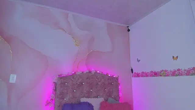 Snapshot of Daisy__rose chatting on January 5, 2025, 3:00 am Daisy rose online show from January 5, 2025, 3:00 am