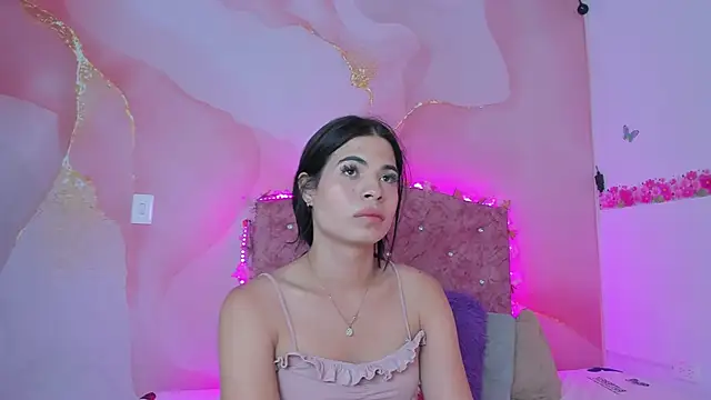 Snapshot of Daisy__rose chatting on January 20, 2025, 3:04 am Daisy rose online show from January 20, 2025, 3:04 am