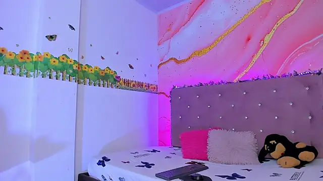 Snapshot of Daisy__rose chatting on February 12, 2025, 11:07 am Daisy rose online show from February 12, 2025, 11:07 am