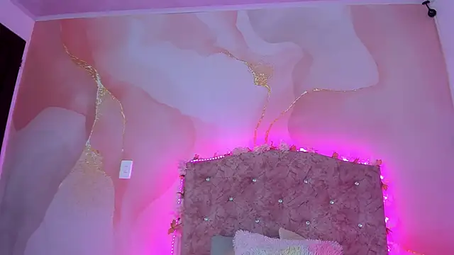 Snapshot of Daisy__rose chatting on February 13, 2025, 11:06 am Daisy rose online show from February 13, 2025, 11:06 am