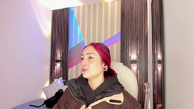 emily layton online show from November 14, 2025, 2:38 pm