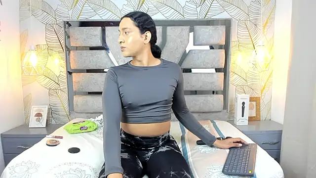 Alison Chan  online show from February 9, 2026, 2:32 pm