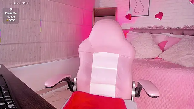 Snapshot of _Abby_23_ chatting on March 1, 2026, 1:24 pm Abby 23 online show from March 1, 2026, 1:24 pm