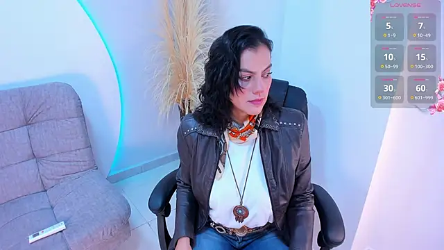 Snapshot of Ada_Monroe10 chatting on October 3, 2025, 2:03 pm Ada Monroe10 online show from October 3, 2025, 2:03 pm