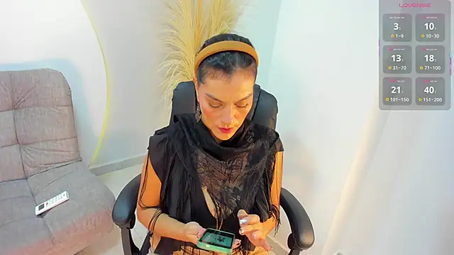 Snapshot of Ada_Monroe10 chatting on October 22, 2025, 1:33 pm Ada Monroe10 online show from October 22, 2025, 1:33 pm