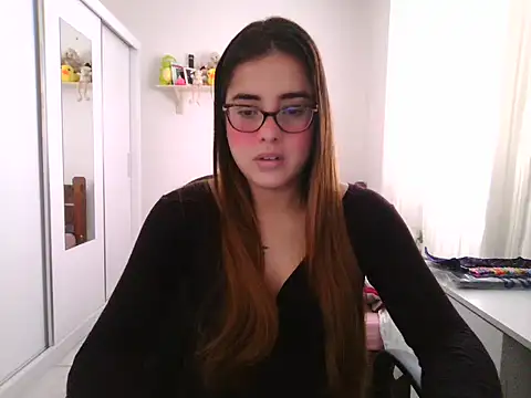 maliamiller online show from May 20, 2026, 10:43 am