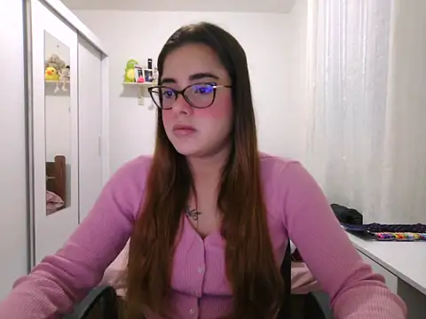 maliamiller online show from May 22, 2026, 8:36 pm