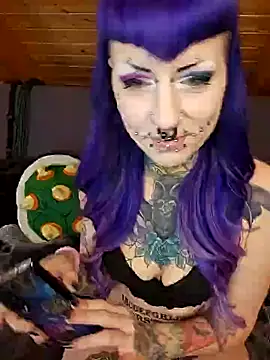 Snapshot of Purple_Coffin666 chatting on February 23, 2025, 11:33 am Purple Coffin666 online show from February 23, 2025, 11:33 am
